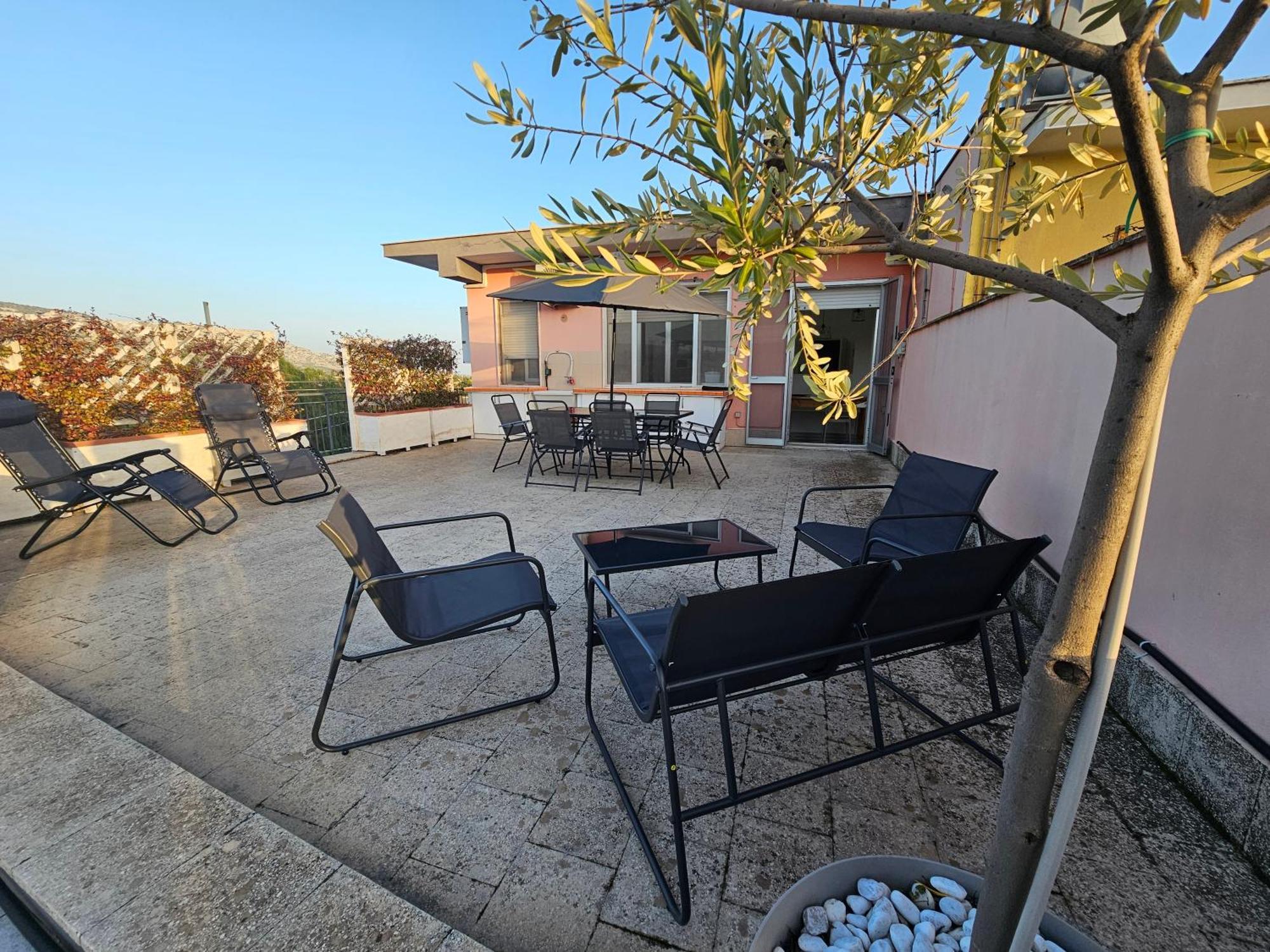 Stella-Guesthouse Solarino Extérieur photo